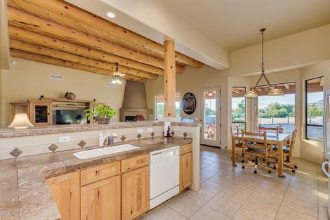 40230 N 2nd Dr, Phoenix, AZ 85086 photo 9