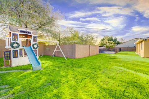 4614 E Waltann Ln, Phoenix, AZ 85032 photo 32