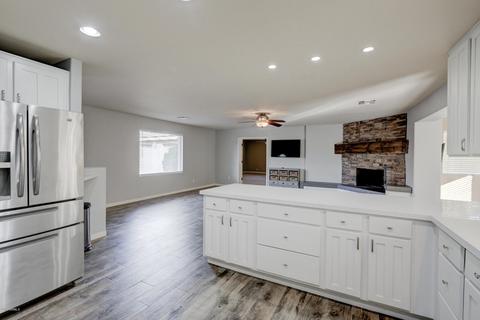 4614 E Waltann Ln, Phoenix, AZ 85032 photo 7