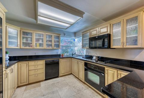 1302 E Harmont Dr, Phoenix, AZ 85020 photo 11