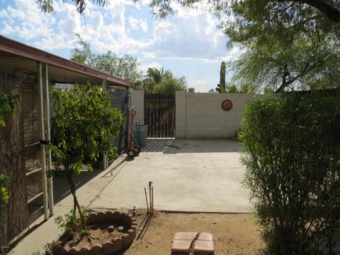 2546 E Morrow Dr, Phoenix, AZ 85050 photo 6