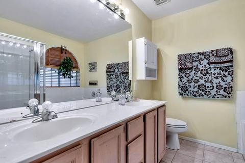 3340 E Kelton Ln, Phoenix, AZ 85032 photo 11