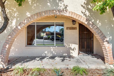 2820 E Laurel Ln, Phoenix, AZ 85028 photo 4