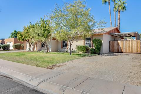 2820 E Laurel Ln, Phoenix, AZ 85028 photo 3