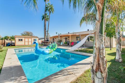 2820 E Laurel Ln, Phoenix, AZ 85028 photo 38