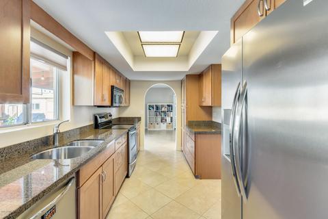 2820 E Laurel Ln, Phoenix, AZ 85028 photo 15