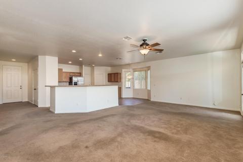 127 E Constitution Ct, Gilbert, AZ 85296 photo 3