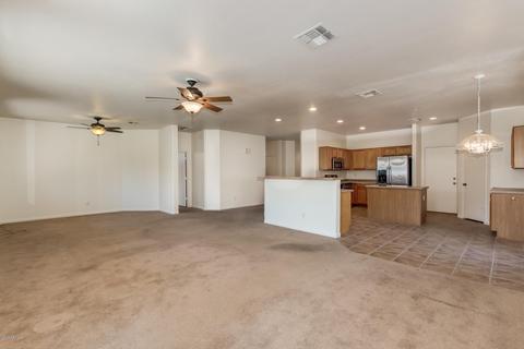 127 E Constitution Ct, Gilbert, AZ 85296 photo 4