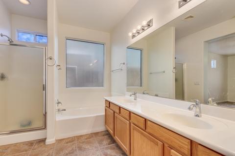 127 E Constitution Ct, Gilbert, AZ 85296 photo 12