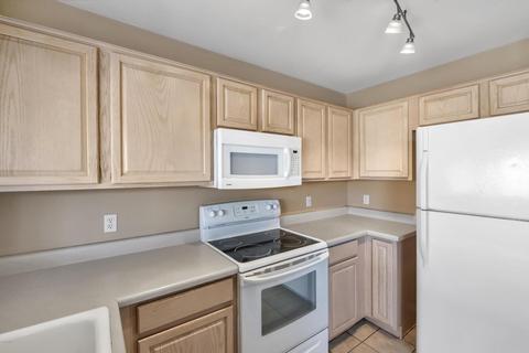 998 E Greenlee Ave, Apache Junction, AZ 85119 photo 3
