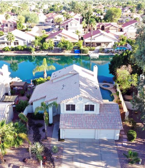 1207 E Artesian Way, Gilbert, AZ 85234 photo 1