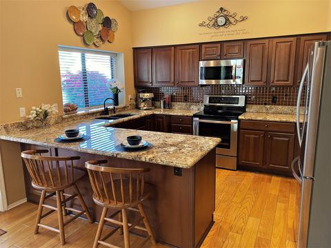 4354 E Badger Way, Phoenix, AZ 85044 photo 2