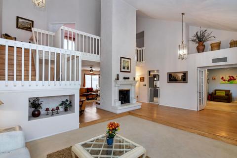 809 E Meadow Ln, Phoenix, AZ 85022 photo 2