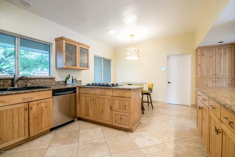 31 E Kaler Dr, Phoenix, AZ 85020 photo 9
