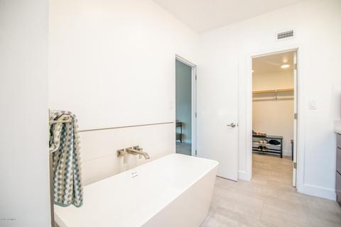 31 E Kaler Dr, Phoenix, AZ 85020 photo 16