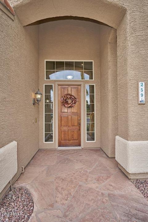 259 E Palomino Ct, Gilbert, AZ 85296 photo 4