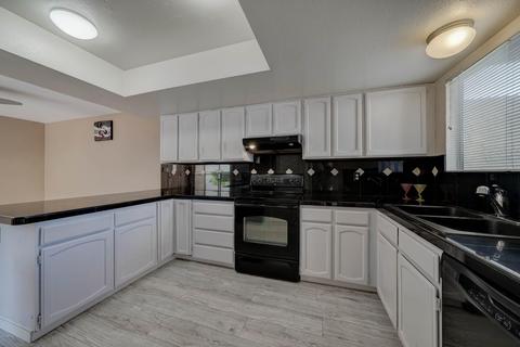 506 E Topeka Dr, Phoenix, AZ 85024 photo 11