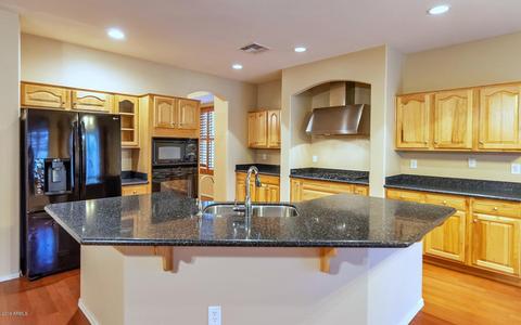 7121 W Getty Dr, Phoenix, AZ 85043 photo 6