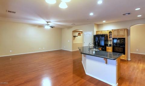 7121 W Getty Dr, Phoenix, AZ 85043 photo 4