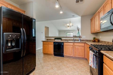 5863 S Simple Way, Gilbert, AZ 85298 photo 16