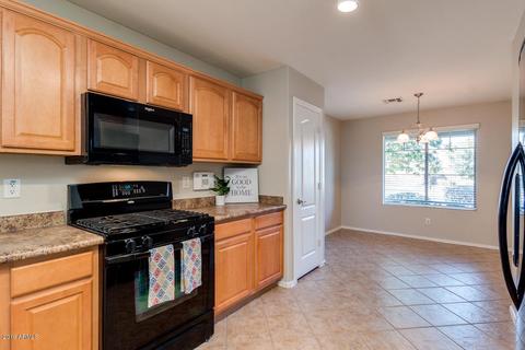 5863 S Simple Way, Gilbert, AZ 85298 photo 3