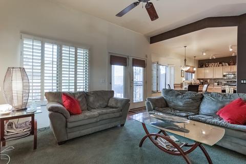 4204 E Tether Trl, Phoenix, AZ 85050 photo 9