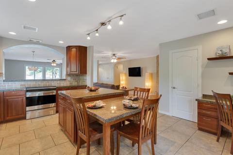 1925 E Winchcomb Dr, Phoenix, AZ 85022 photo 8