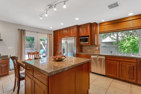 1925 E Winchcomb Dr, Phoenix, AZ 85022 photo 7