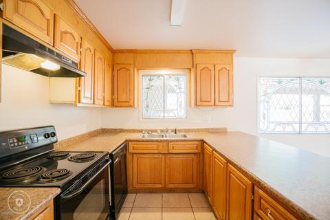 8022 W Coolidge St, Phoenix, AZ 85033 photo 2