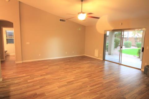 454 W Comstock Ct, Gilbert, AZ 85233 photo 13