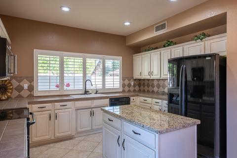 1840 E Bendix Dr, Tempe, AZ 85283 photo 7