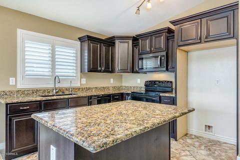 2021 E Saddlebrook Rd, Gilbert, AZ 85298 photo 11