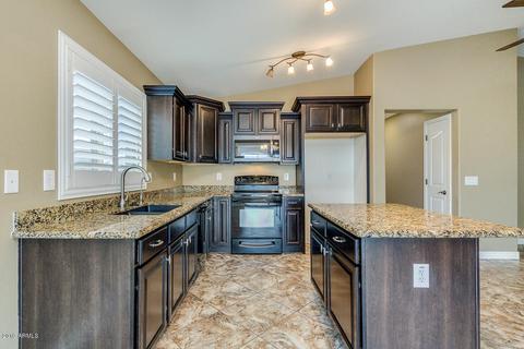 2021 E Saddlebrook Rd, Gilbert, AZ 85298 photo 12