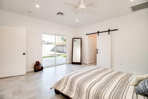 1034 E Clarendon Ave, Phoenix, AZ 85014 photo 12