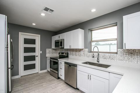 4630 N 12th Pl, Phoenix, AZ 85014 photo 9