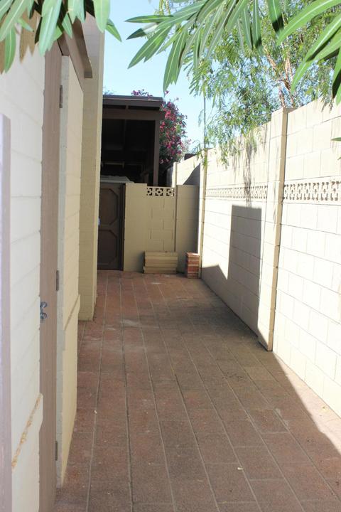 1322 Earll Dr, Phoenix, AZ 85014 photo 21