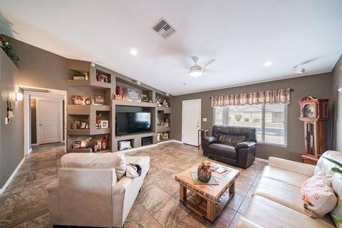 5101 E Tamblo Dr, Phoenix, AZ 85044 photo 2