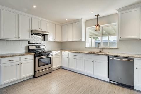 811 E Orchid Ln, Phoenix, AZ 85020 photo 2