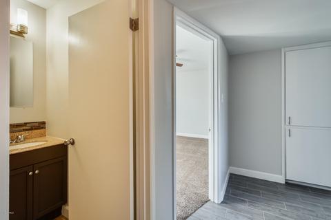811 E Orchid Ln, Phoenix, AZ 85020 photo 17