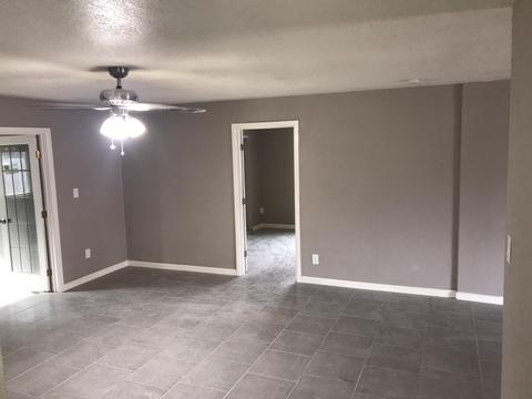 4027 W Cavalier Dr, Phoenix, AZ 85019 photo 4