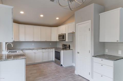 4614 E Towne Ln, Gilbert, AZ 85234 photo 8