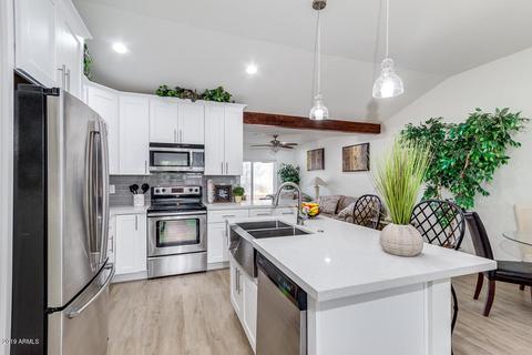 520 E Flynn Ln, Phoenix, AZ 85012 photo 15