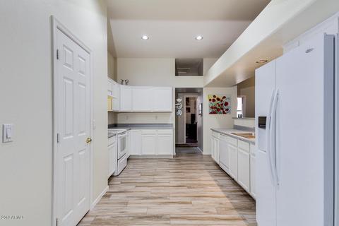 928 E Beautiful Ln, Phoenix, AZ 85042 photo 5