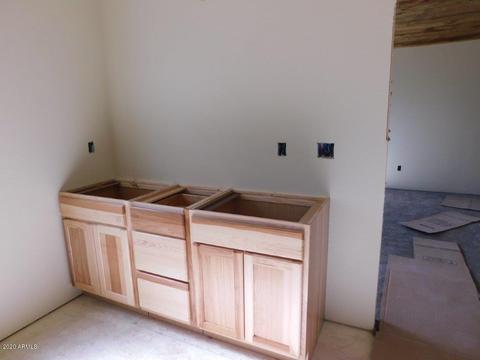 2753 Kittyhawk Ln, Overgaard, AZ 85933 photo 12