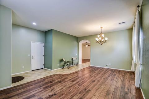 10437 E Aster Ln, Florence, AZ 85132 photo 3