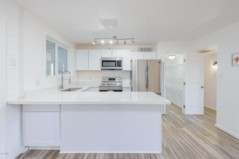 3334 N 39th Dr, Phoenix, AZ 85019 photo 9