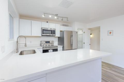 3334 N 39th Dr, Phoenix, AZ 85019 photo 8