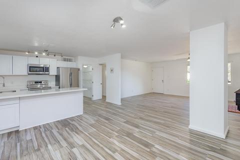 3334 N 39th Dr, Phoenix, AZ 85019 photo 7