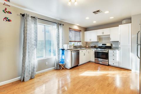 987 W Leah Ln, Gilbert, AZ 85233 photo 16