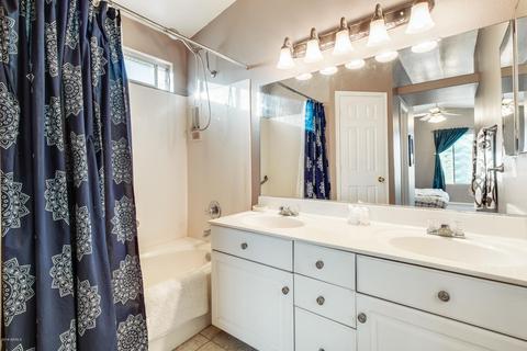 987 W Leah Ln, Gilbert, AZ 85233 photo 31